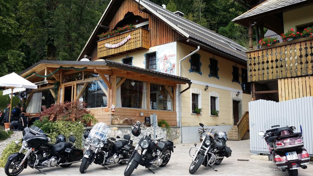 Slovenian Traditional Guest House Begunje na Gorenjskem Habitación foto
